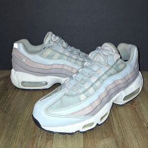 NIKE AIR MAX 95 SE "MOON PARTICLE" Women's Size 7